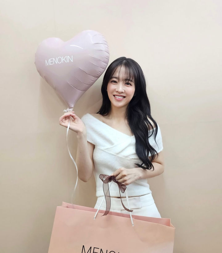 [서울=뉴시스] 배우 박보영. (사진=박보영 인스타그램 캡처) 2025.11.20. photo@newsis.com *재판매 및 DB 금지