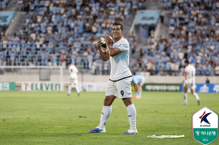 [서울=뉴시스]K리그1 제주의 유리 조나탄. (사진=한국프로축구연맹 제공)