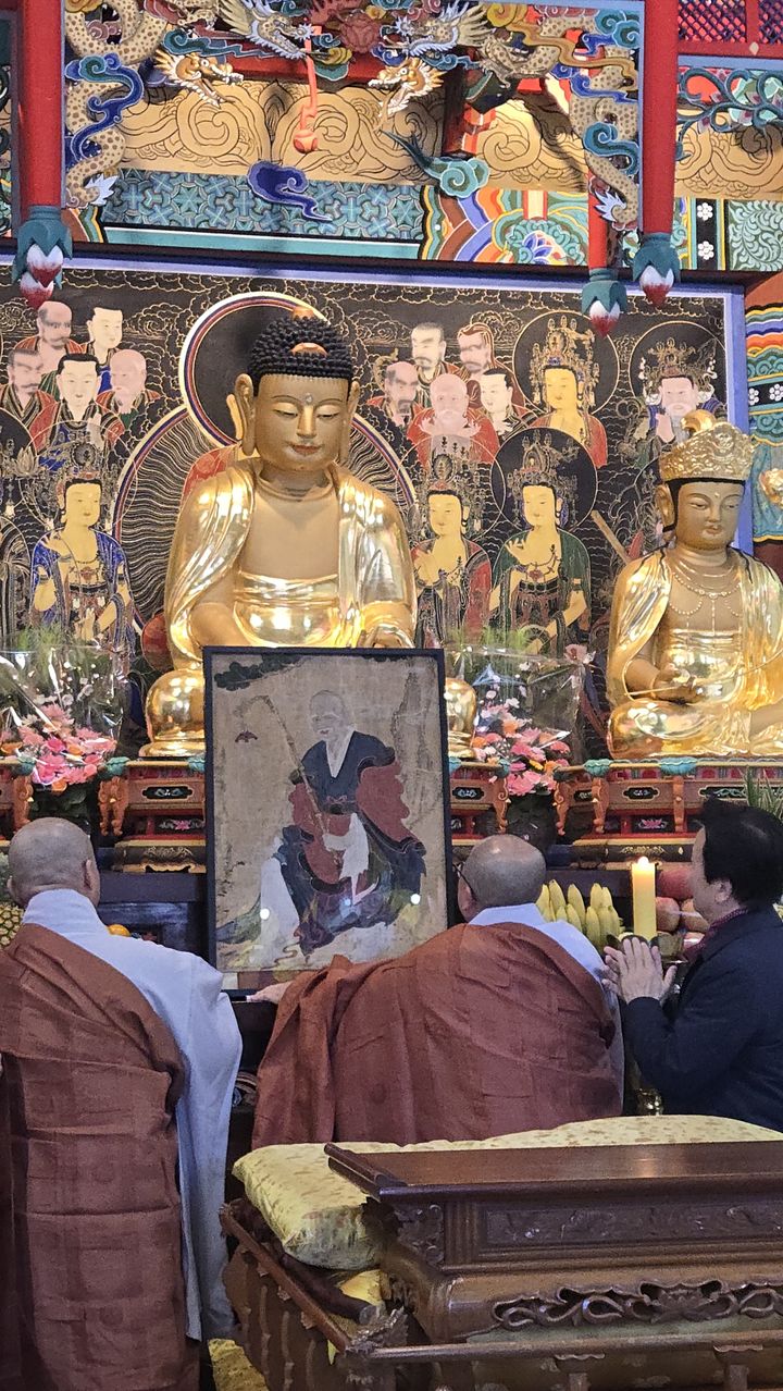 [진주=뉴시스] 정경규 기자 = 대한불교 조계종과 진주호국사는 21일 호국사 대웅전에서 진주 '독성도' 환수행사를 가졌다.2025.11.21.[산청소식] *재판매 및 DB 금지