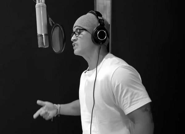 [서울=뉴시스]병역 기피 논란으로 국내 입국이 제한된 가수 유승준이 래퍼 저스디스 앨범에 참여했다. (사진=유튜브 채널 '디스이스저스디스' 화면 캡처) 2025.11.21. photo@newsis.com *재판매 및 DB 금지