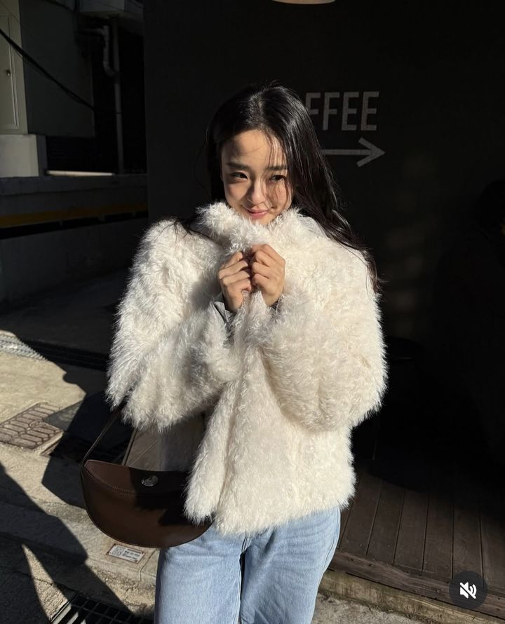 [서울=뉴시스] 손연재. (사진=손연재 인스타그램 캡처) 2025.11.21. photo@newsis.com *재판매 및 DB 금지