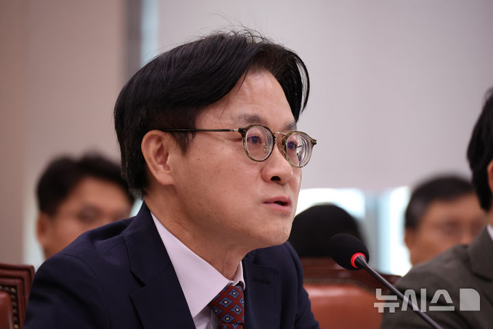 [서울=뉴시스] 김금보 기자 = 김정관 산업통상부 장관2025.11.21. kgb@newsis.com