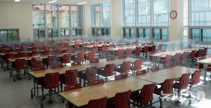 초등 영양교사, 학생들에 "잔반 먹으라"…교육당국 감사 중