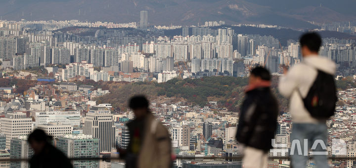 [서울=뉴시스] 김선웅 기자 = 서울 도심 아파트 단지의 모습. 2025.11.21. mangusta@newsis.com