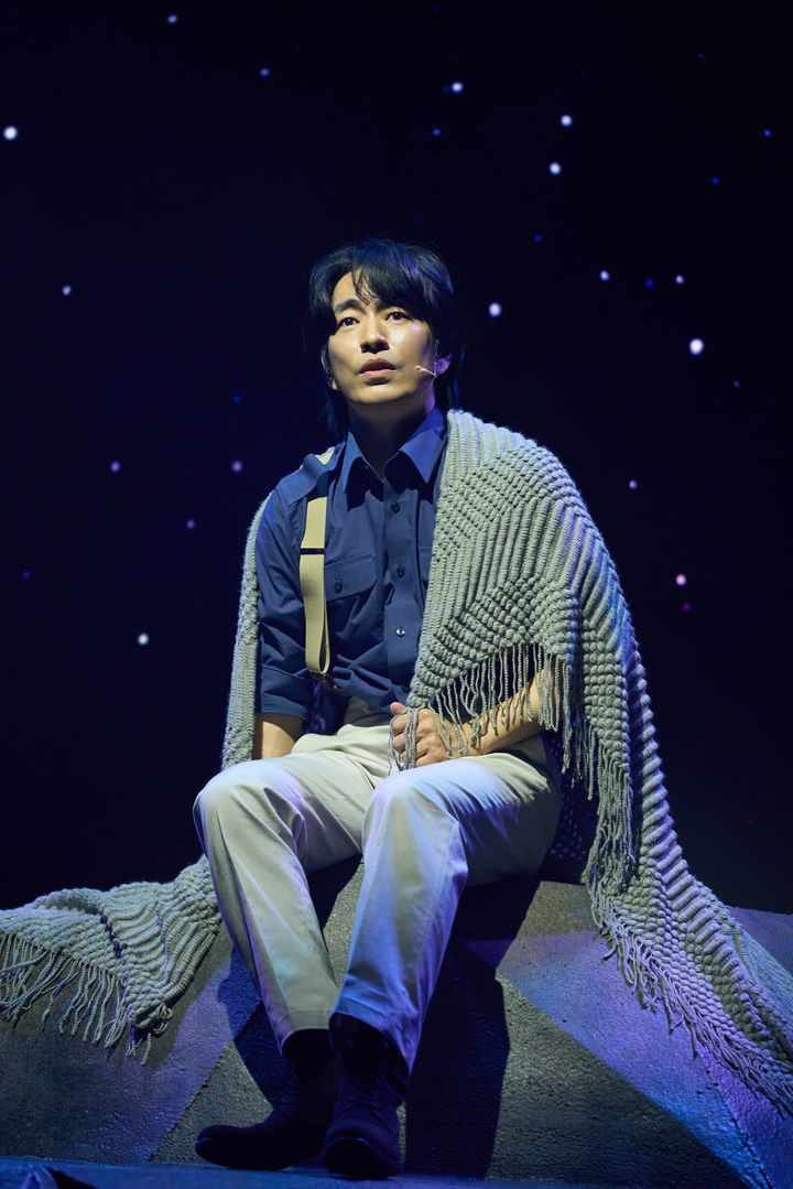 뮤지컬 '비하인드 더 문' 공연 사진. (컴퍼니연작 제공) *재판매 및 DB 금지