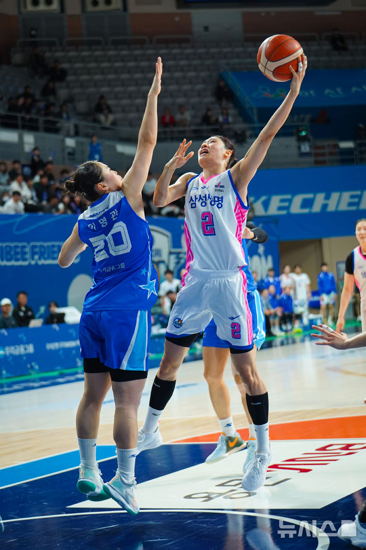 [서울=뉴시스]여자프로농구 용인 삼성생명의 이해란. (사진=WKBL 제공) 2025.11.22