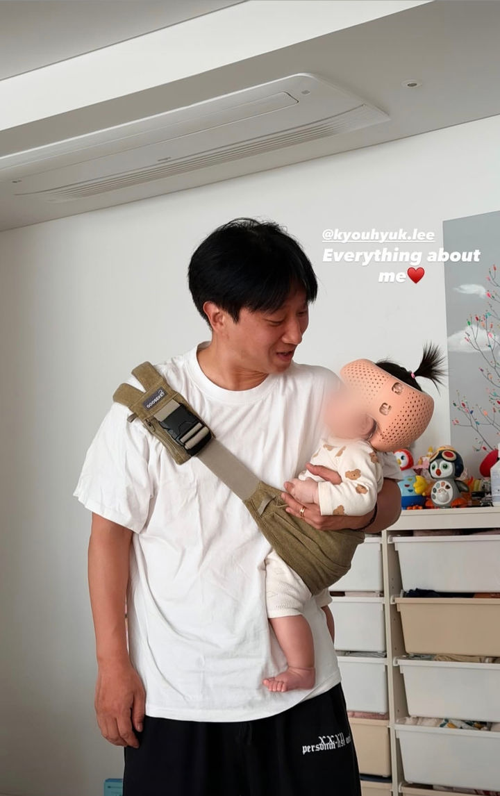 [서울=뉴시스] 배우 겸 가수 손담비가 딸 이해이 양의 일상을 공개했다. (사진=손담비 인스타그램 캡처) 2025.11.23. photo@newsis.com *재판매 및 DB 금지