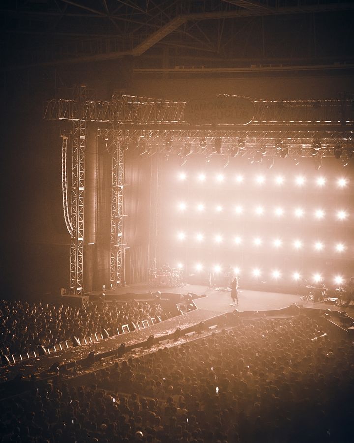 [서울=뉴시스] 한로로. (사진 = 어센틱 제공) 2025.11.25. photo@newsis.com *재판매 및 DB 금지