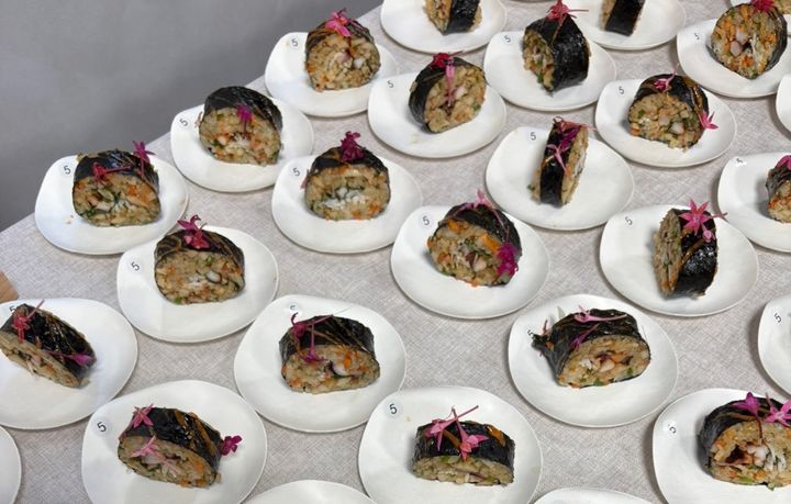 김밥대전 우승자 마츠다 케이스케 씨의 청고추김밥 (사진=주오사카한국문화원 제공) *재판매 및 DB 금지