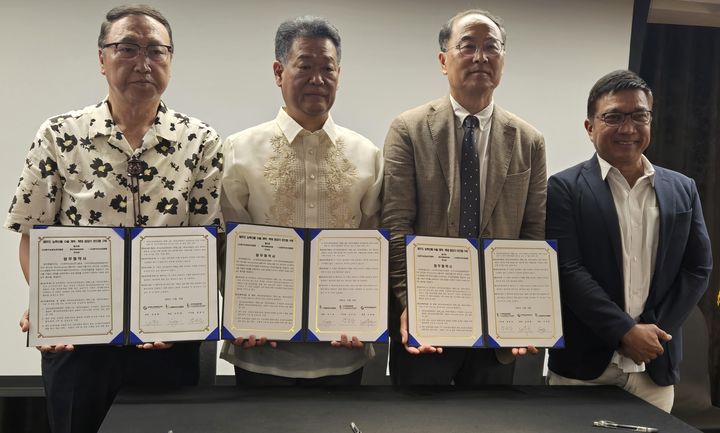 [제주=뉴시스] ㈔제주농업농촌진흥원과 ㈔제주6차산업협회 업무협약식. (사진=제주농업농촌진흥원 제공) *재판매 및 DB 금지