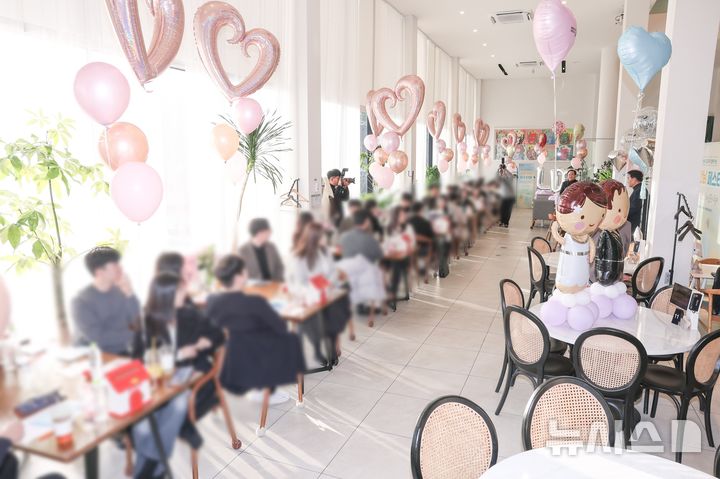 [오산=뉴시스] 오산·군포 ‘청춘만남 페스티벌’ 모습 (사진=오산시 제공) 2025.11.24.photo@newsis.com 