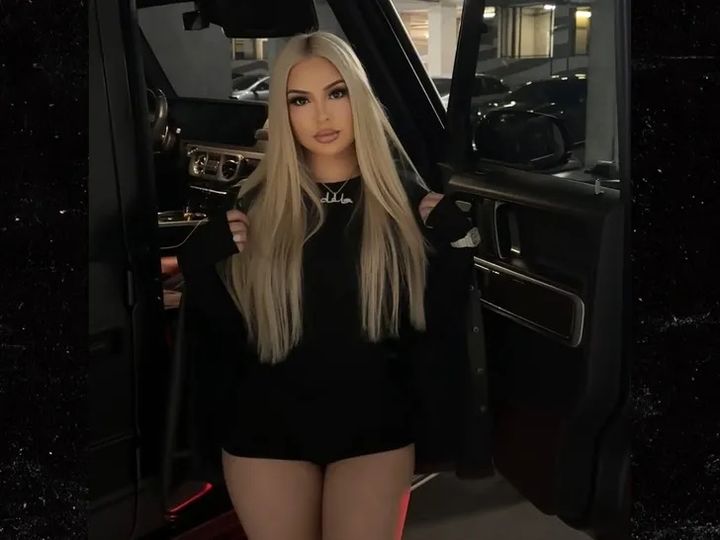 [서울=뉴시스] 지난 22일(현지시간) 미국 로스앤젤레스 샌페르난도 밸리의 노스리지 지역에서 괴한의 총격으로 사망한 가수 델라로사(22). (사진=델라로사 인스타그램) 2025.11.25. photo@newsis.com *재판매 및 DB 금지