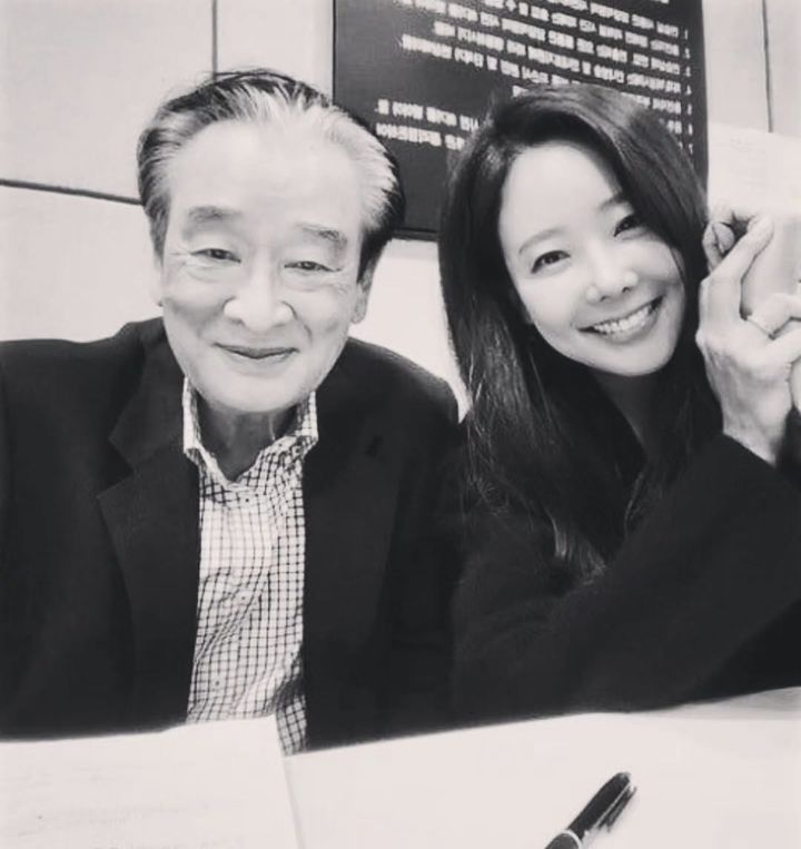 [서울=뉴시스] 이순재(왼쪽), 소유진. (사진=소유진 인스타그램 캡처) 2025.11.26. photo@newsis.com *재판매 및 DB 금지