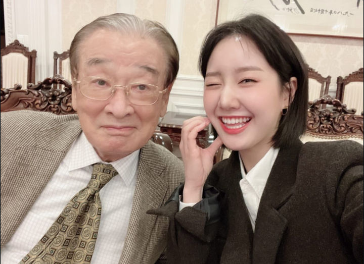 [서울=뉴시스] 배우 진지희(오른쪽)와 이순재. (사진=뉴시스 DB) 2025.11.26. photo@newsis.com *재판매 및 DB 금지