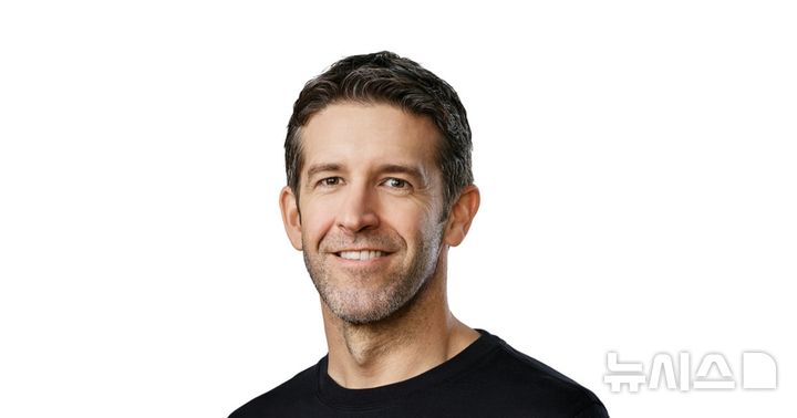 [서울=뉴시스]존 터너스. (출처=애플 홈페이지) 2026.04.21.