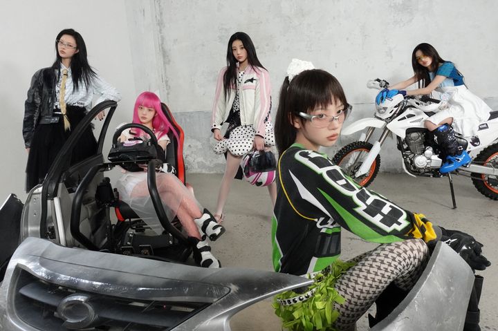 [서울=뉴시스] 걸그룹 아일릿. (사진=빌릭프랩 제공) 2025.11.26. photo@newsis.com *재판매 및 DB 금지