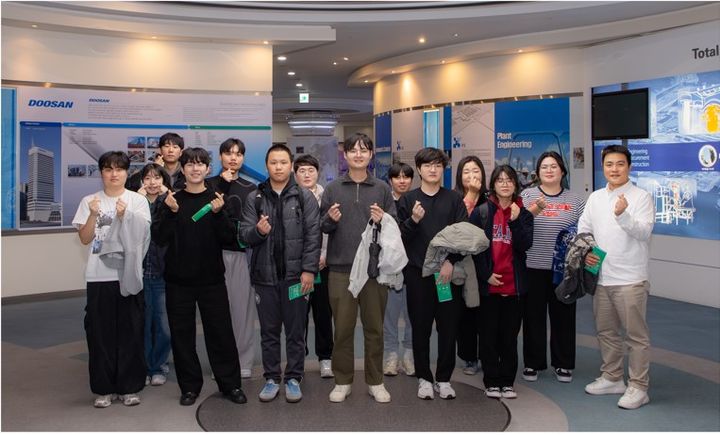 [거창=뉴시스] 경남도립거창대학 기업탐방 (사진=경남도립거창대학 제공) 2025.11.26. photo@newsis.com *재판매 및 DB 금지