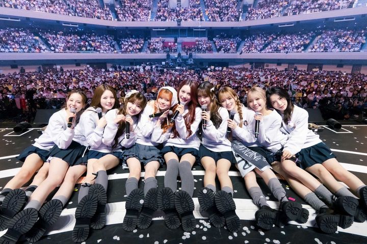 [서울=뉴시스] 니쥬(NiziU) 일본 도쿄 부도칸 공연. (사진 = JYP엔터테인먼트, Sony Music Labels Inc. 제공) 2025.11.26. photo@newsis.com *재판매 및 DB 금지