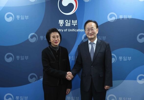 [서울=뉴시스]김남중 통일부 차관이 26일 에크시리 핀타루치 태국 외교부 사무차관과 만난 모습. (사진=통일부 제공) 2025.11.26. *재판매 및 DB 금지