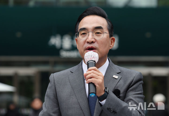 박홍근 "국힘 쇠락 속 중도보수 흡수해야…합당 시 확장 공간 제약"