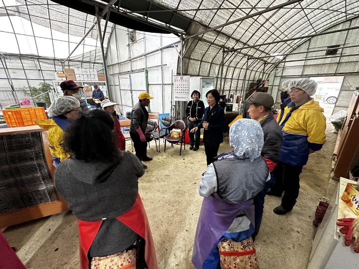 [산청=뉴시스] 경남 산청군 지역자활센터 안전점검 (사진=산청군 제공) 2025.11.27. photo@newsis.com *재판매 및 DB 금지