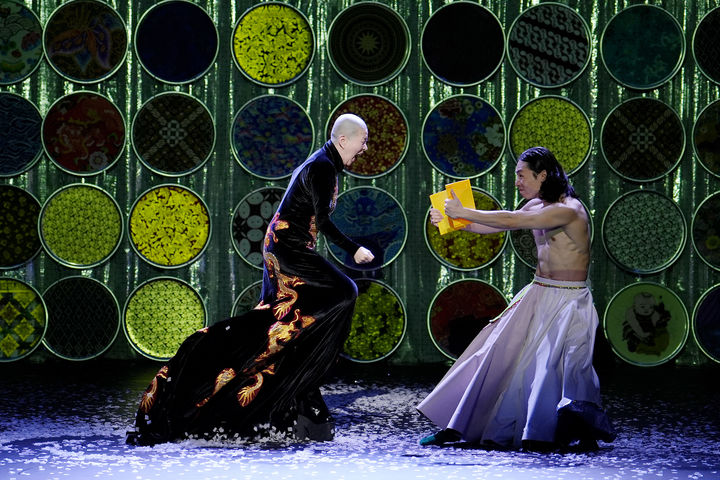 안은미컴퍼니의 '동방미래특급' 공연 장면. (사진 =옥상훈 작가·안은미컴퍼니 제공) *재판매 및 DB 금지