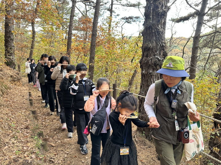 [대구=뉴시스] 대구 수성문화재단은 용학도서관이 기후에너지환경부가 주관한 2025 기후환경교육 우수도서관에 최종 선정됐다. (사진 = 대구시 수성구 제공) 2025.11.27. photo@newsis.com *재판매 및 DB 금지