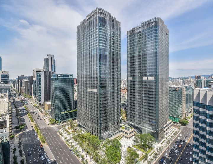 [서울=뉴시스] 서울 강남구 '센터필드' 빌딩 외관. (사진=이화여대 제공) 2025.11.27. photo@newsis.com *재판매 및 DB 금지