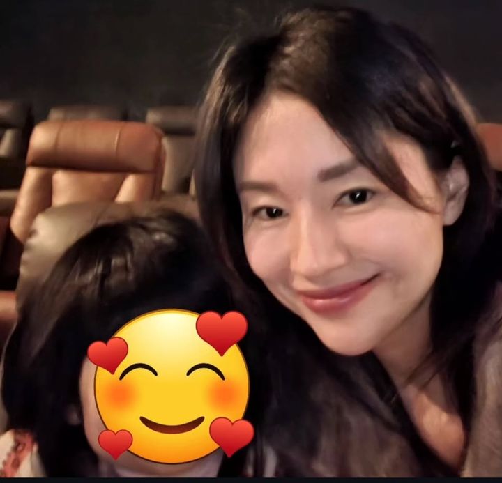 [서울=뉴시스] 서유정과 딸. (사진=서유정) 2025.11.27. photo@newsis.com *재판매 및 DB 금지