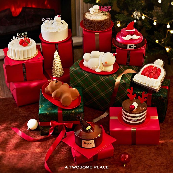 [서울=뉴시스] 투썸플레이스 홀리데이 시즌 케이크 라인업.(사진=투썸플레이스 제공) *재판매 및 DB 금지