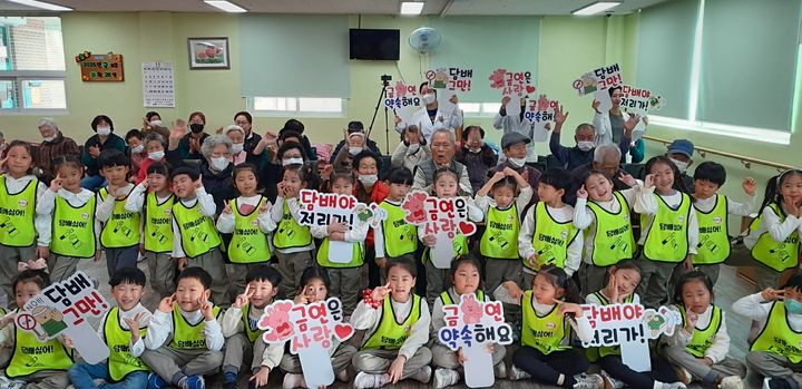 [거창=뉴시스] 경남 거창군 꾸러기캠페인. (사진=거창군 제공) 2025.11.28. photo@newsis.com&nbsp; *재판매 및 DB 금지