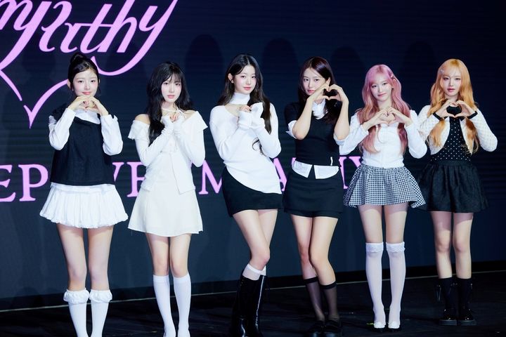 [서울=뉴시스] 아이브. (사진 = 스타쉽 엔터테인먼트 제공) 2025.11.28. photo@newsis.com *재판매 및 DB 금지