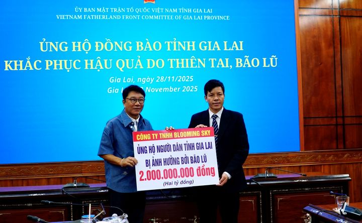 [서울=뉴시스] 이수만, 당 반 하이 잘라이성 인민위원회 부위원장. (사진 = A2O엔터테인먼트·잘라이성 제공) 2025.11.29. photo@newsis.com *재판매 및 DB 금지