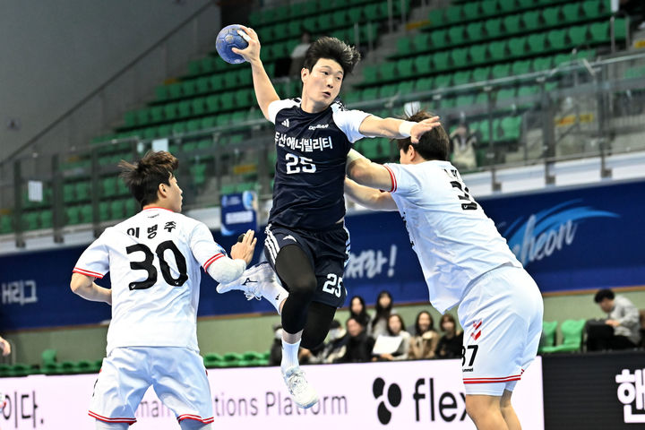 [서울=뉴시스] 핸드볼 두산의 전영제. (사진=한국핸드볼연맹 제공) *재판매 및 DB 금지