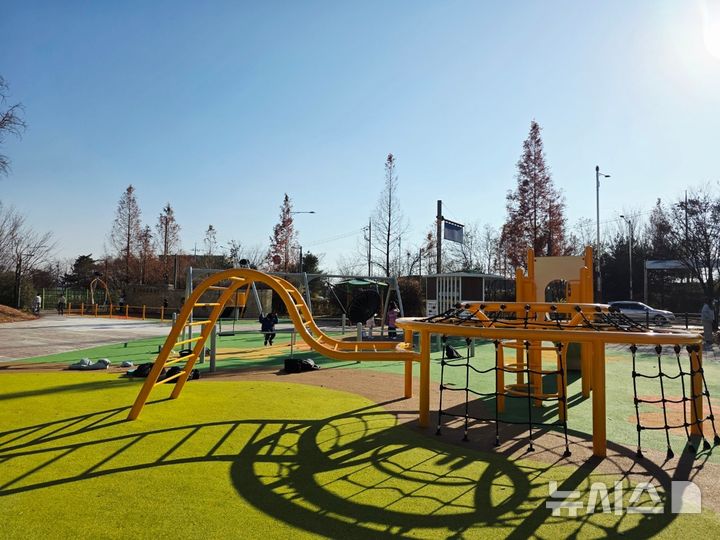 [김포=뉴시스] 마송 공룡공원. (사진=김포시 제공) 2025.12.01. photo@newsis.com