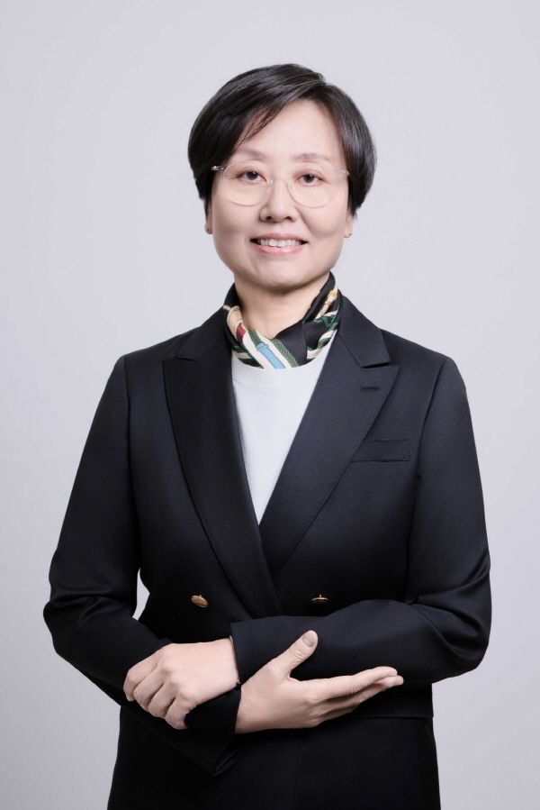 [서울=뉴시스] 제이앤피메디는 식품의약품안전처 차장을 역임한 김유미 변호사가 제이앤피메디의 규제 및 대외협력실 고문으로 위촉했다고 1일 밝혔다. (사진=제이앤피메디 제공) 2025.12.01. photo@newsis.com *재판매 및 DB 금지