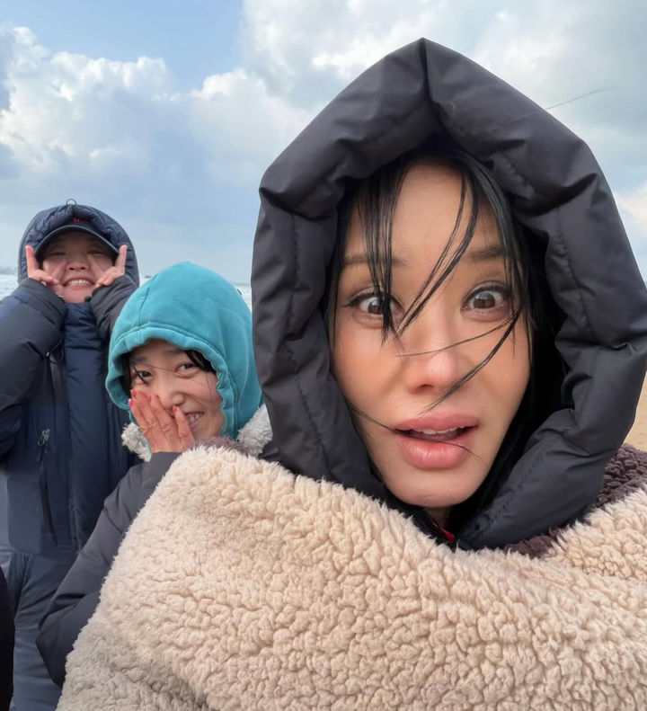 [서울=뉴시스] 가수 겸 배우 엄정화. (사진=엄정화 인스타그램 캡처) 2025.12.01. photo@newsis.com *재판매 및 DB 금지