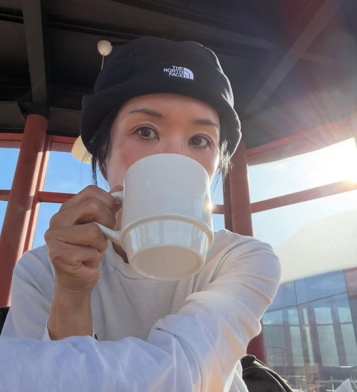 [서울=뉴시스] 가수 겸 배우 엄정화. (사진=엄정화 인스타그램 캡처) 2025.12.01. photo@newsis.com *재판매 및 DB 금지