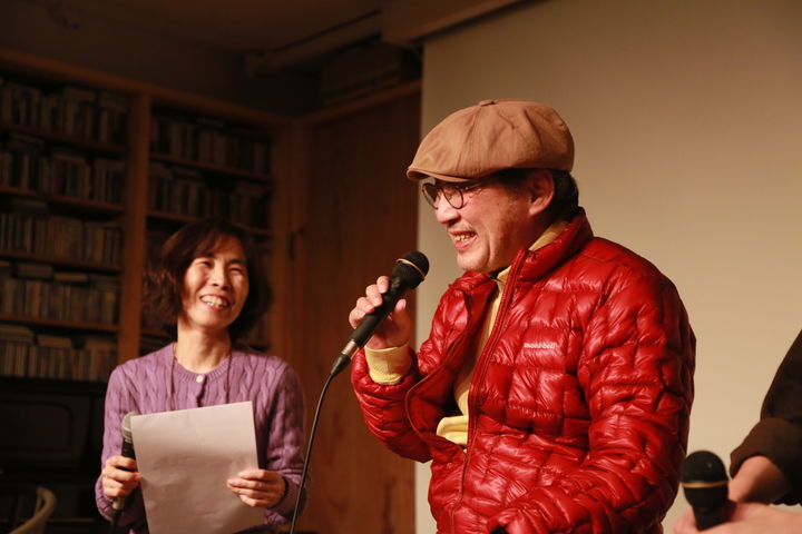 [서울=뉴시스] 최지선 평론가, 들국화 최성원. (사진 = '한국 팝의 고고학' 제공) 2025.12.01. photo@newsis.com *재판매 및 DB 금지