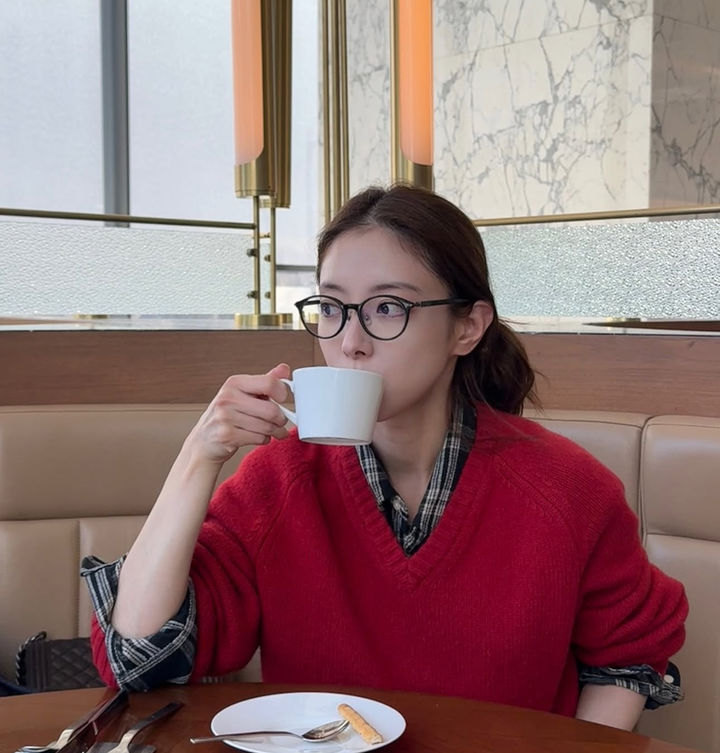 [서울=뉴시스] 배우 이세영. (사진=이세영 인스타그램 캡처) 2025.12.01. photo@newsis.com *재판매 및 DB 금지