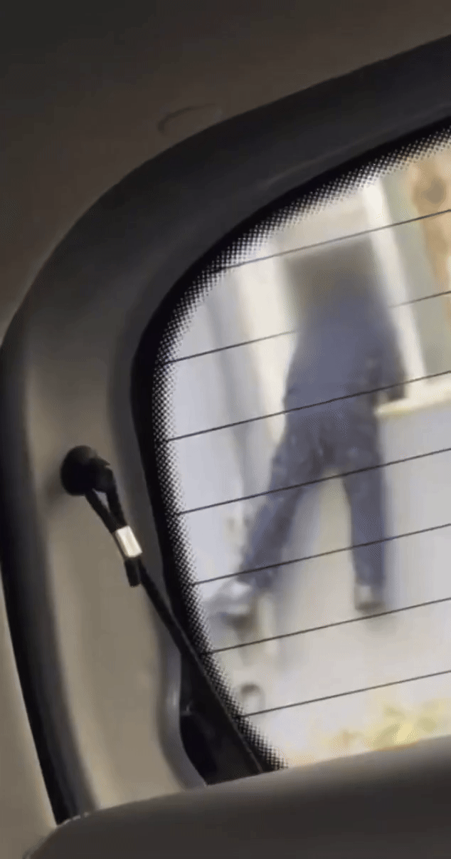 [뉴시스] 아파트 가스 배관을 타고 빈집에 침입해 금품을 훔친 20대 남성이 경찰에 붙잡혔다. (영상='KBS 뉴스' 캡처) *재판매 및 DB 금지 *재판매 및 DB 금지