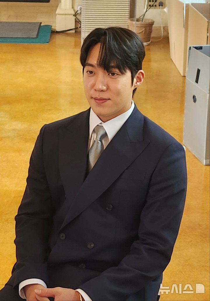 [서울=뉴시스] 박윤서 기자 = 2025 조아제약 프로야구 대상 시상식에 참석한 삼성 라이온즈 투수 원태인. 2025.12.02.