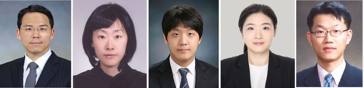 [울산=뉴시스] 울산지방변호사회가 올해 법관 평가를 통해 최우수 법관 1명과 우수 법관 4명을 선정했다. 사진 왼쪽부터 최우수 법관인 양승우 부장판사, 우수 법관인 정인영·이대로·임정윤·이준영 부장판사. (사진=울산지방변호사회 제공) photo@newsis.com *재판매 및 DB 금지