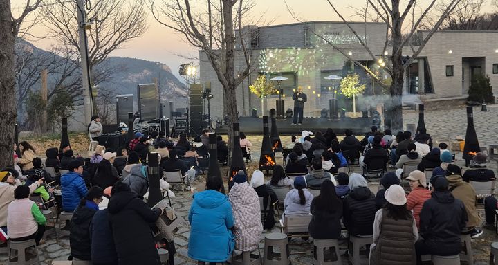 [합천=뉴시스] 황매산 별빛콘서트 성황리에 마무리 (사진=합천군 제공) 2025. 12. 03. photo@newsis.com *재판매 및 DB 금지
