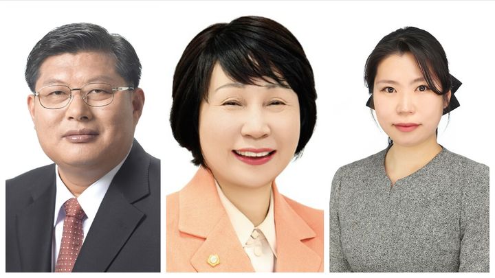 [보령=뉴시스] 왼쪽부터 보령시의회 김충호 의원, 최은순 의장, 추보라 의원. (사진=보령시의회 제공) 2025.12.03. photo@newsis.com *재판매 및 DB 금지