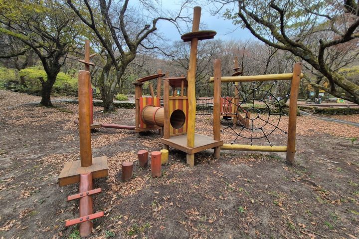 [제주=뉴시스] 한라산국립공원 내 관음사 야영장 어린이 숲놀이터 전경. (사진=제주도 세계유산본부 제공) 2025.12.03. photo@newsis.com *재판매 및 DB 금지