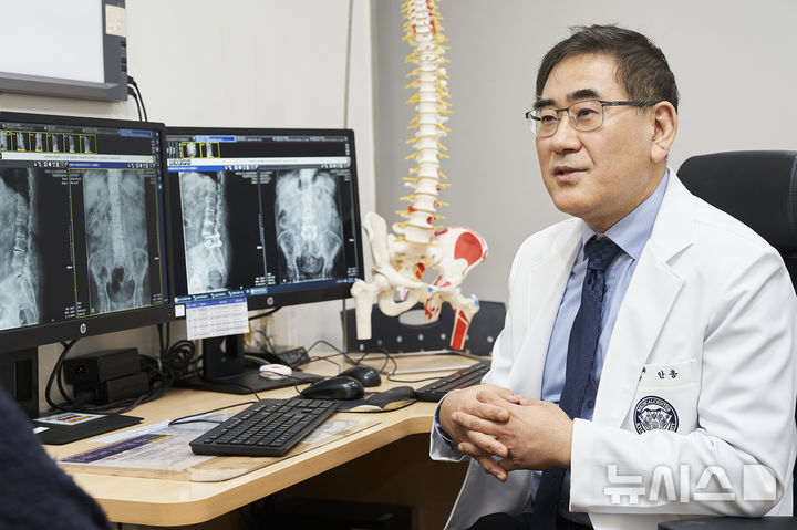 [서울=뉴시스] 안용 강동경희대학교병원 신경외과 교수. (사진= 강동경희대학교병원 제공)    