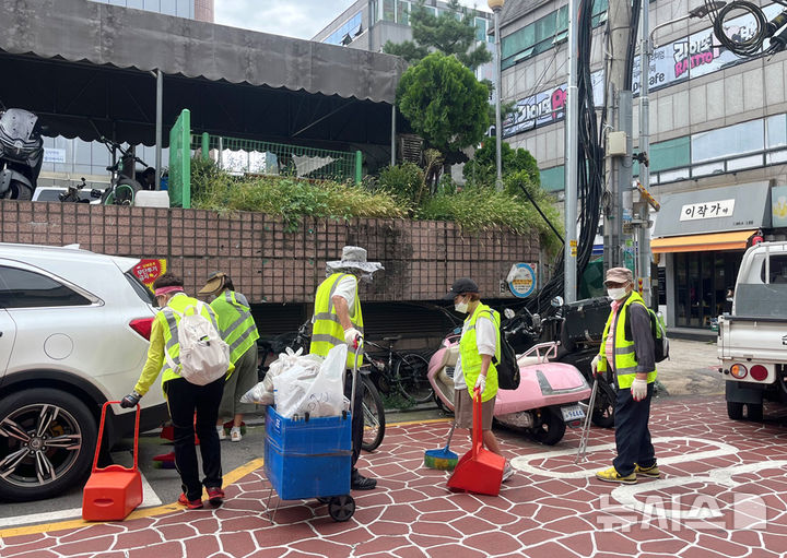 [서울=뉴시스]관악구 동행일자리.