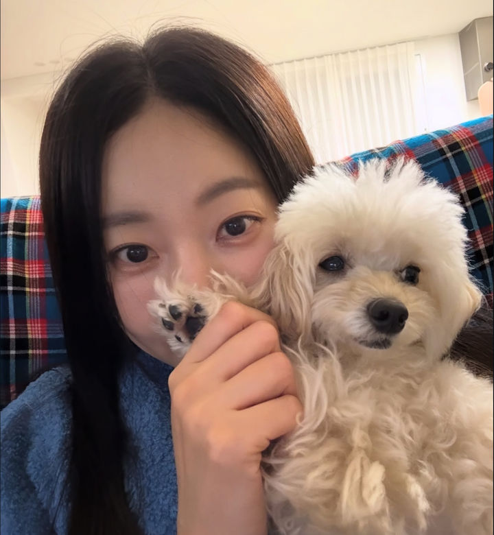 [서울=뉴시스] 배우 김사랑. (사진=김사랑 인스타그램 캡처) 2025. 12.03. photo@newsis.com *재판매 및 DB 금지