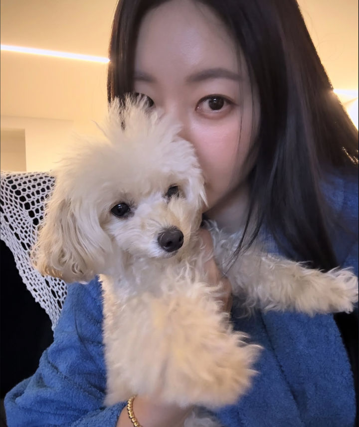 [서울=뉴시스] 배우 김사랑. (사진=김사랑 인스타그램 캡처) 2025. 12.03. photo@newsis.com *재판매 및 DB 금지